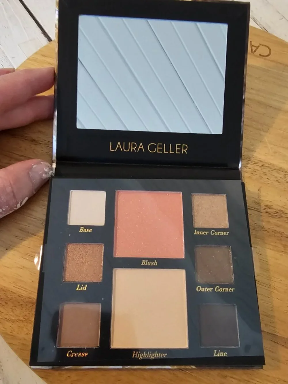 Laura Geller hostess gift set. Palette #3